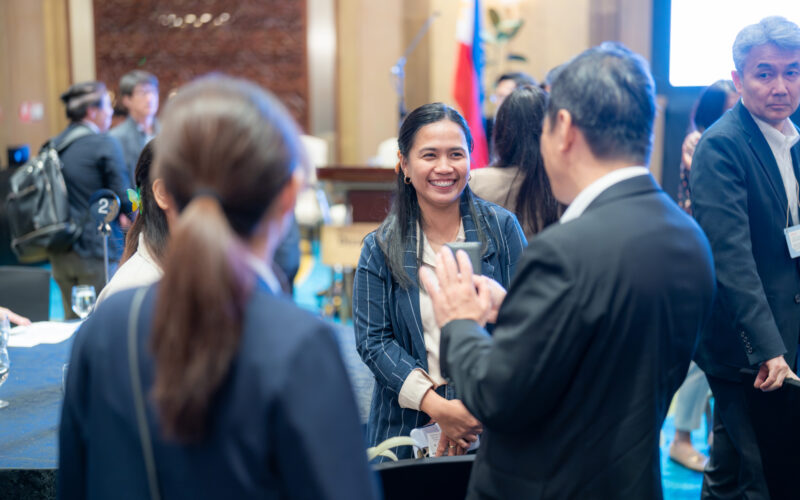 DSC00733 Participants smiling