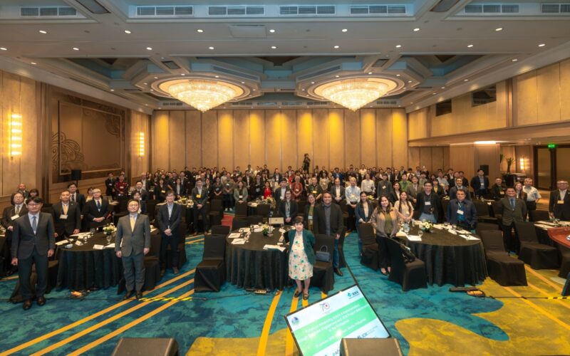 Group Photo AM DSC03398