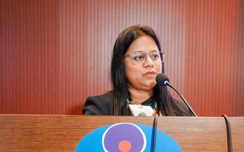 PK 03161 Ms Maria tri2jpg