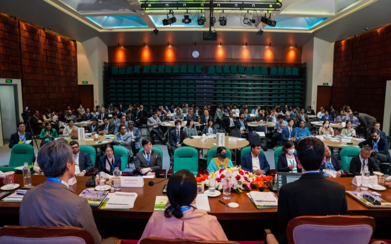 PK 03545 Audience from the stage