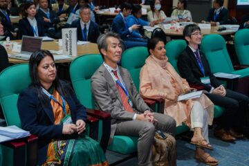 開演前 PK 03089 縮小