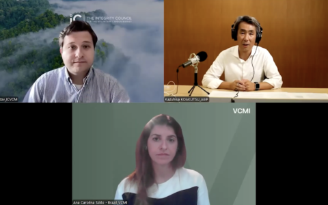 The three participants in the podcast, one host and two guests, are visible.